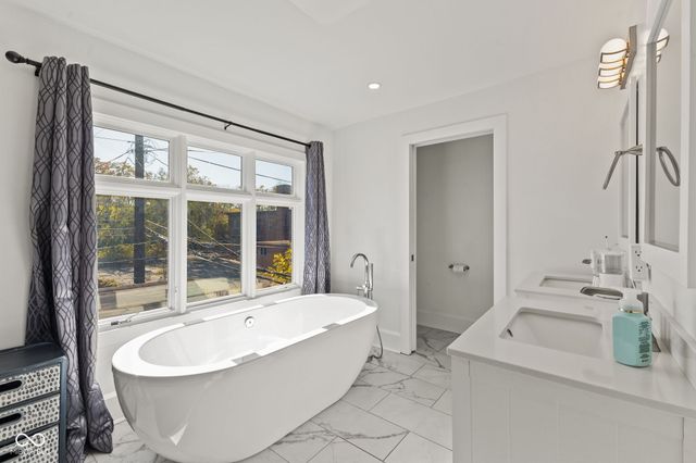 131 E 36th Street, Indianapolis, IN 46205