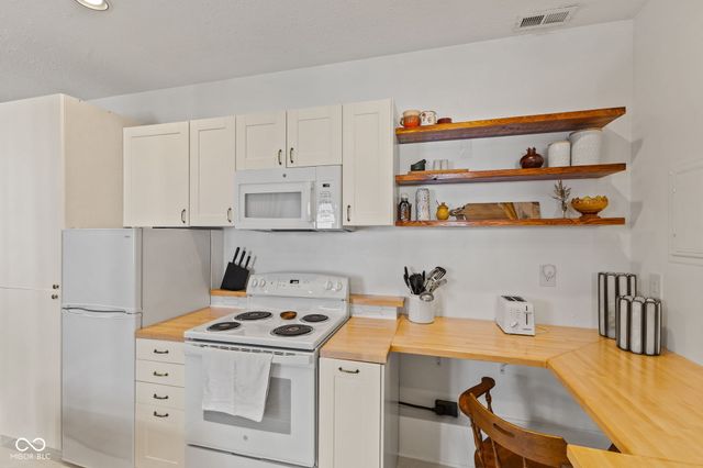 131 E 36th Street, Indianapolis, IN 46205