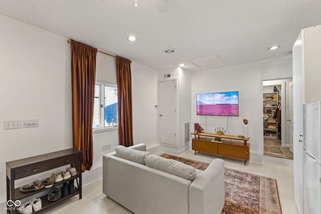 131 E 36th Street, Indianapolis, IN 46205