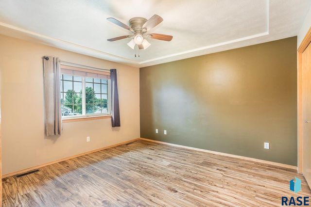 4100 N Jans Dr Drive, Sioux Falls, SD 57107