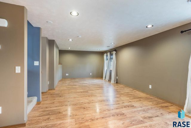 4100 N Jans Dr Drive, Sioux Falls, SD 57107