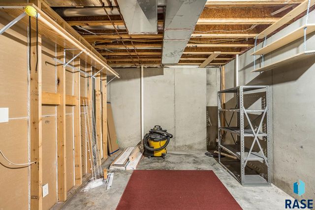 4100 N Jans Dr Drive, Sioux Falls, SD 57107