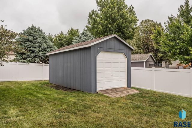 4100 N Jans Dr Drive, Sioux Falls, SD 57107