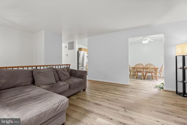 16 RITTERS LN, Owings Mills, MD 21117
