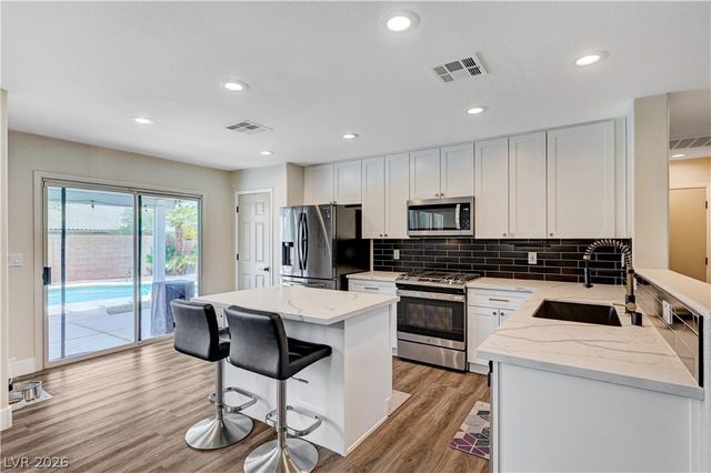 4916 Apache Valley Avenue, Las Vegas, NV 89131