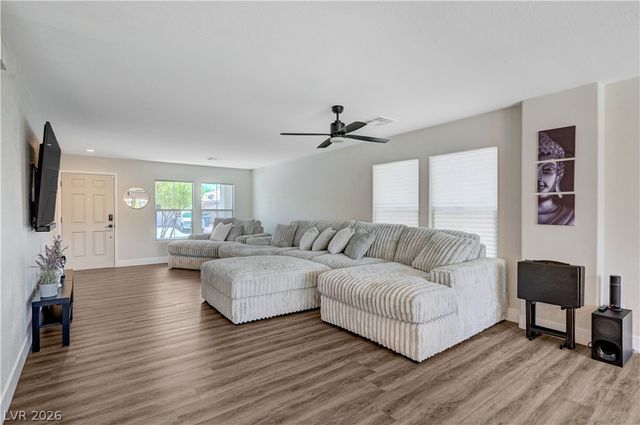 4916 Apache Valley Avenue, Las Vegas, NV 89131