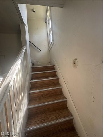 794 Fairgreen Avenue, Youngstown, OH 44510