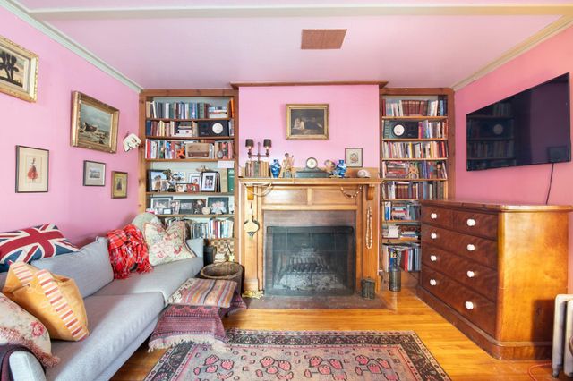 39 Williston Street, Brattleboro, VT 05301