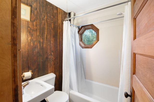 39 Williston Street, Brattleboro, VT 05301