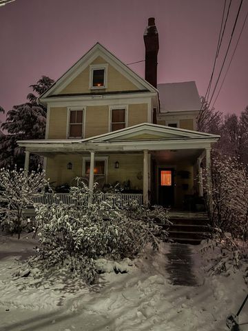 39 Williston Street, Brattleboro, VT 05301