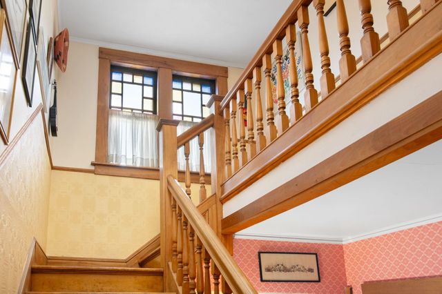 39 Williston Street, Brattleboro, VT 05301