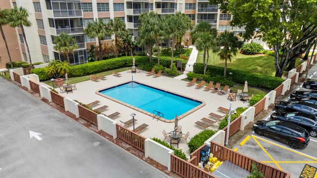 10777 W Sample Road 508, Coral Springs, FL 33065