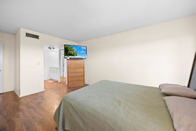 10777 W Sample Road 508, Coral Springs, FL 33065