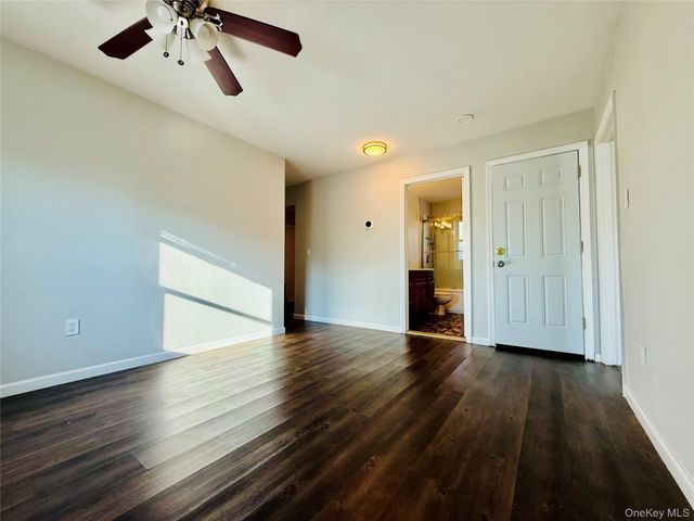 585 Tabor Place 1, East Meadow, NY 11554