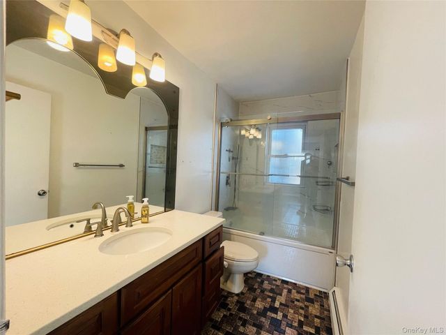 585 Tabor Place 1, East Meadow, NY 11554