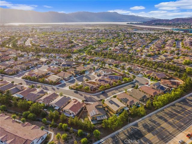 29121 Black Oak, Lake Elsinore, CA 92530