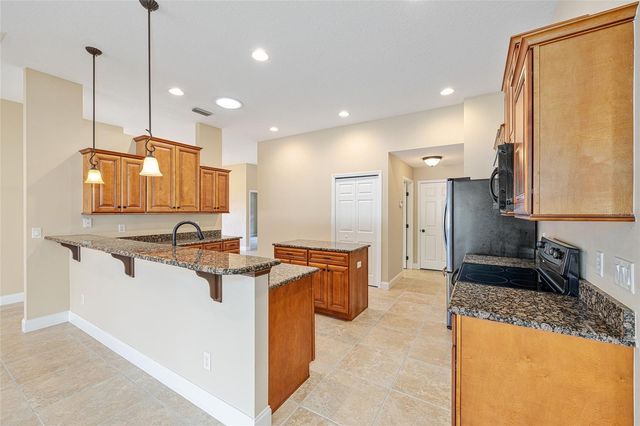 915 SE 69TH AVENUE, Ocala, FL 34472
