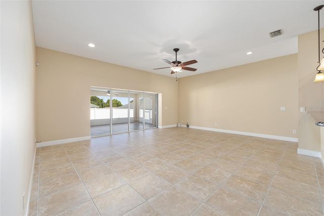 915 SE 69TH AVENUE, Ocala, FL 34472