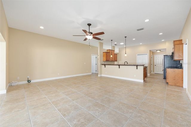 915 SE 69TH AVENUE, Ocala, FL 34472