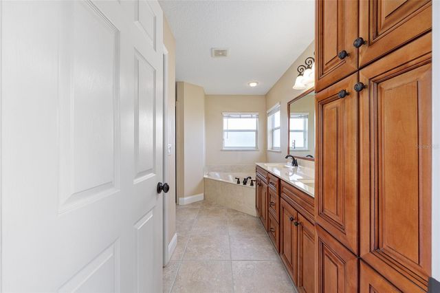 915 SE 69TH AVENUE, Ocala, FL 34472