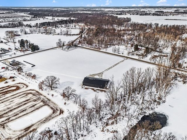 17895 Marl Lake Road, White Pigeon, MI 49099