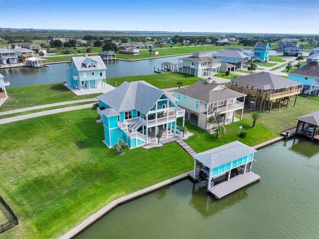 2005 & 2009 Laguna Harbor Cove Boulevard, Port Bolivar, TX 77650