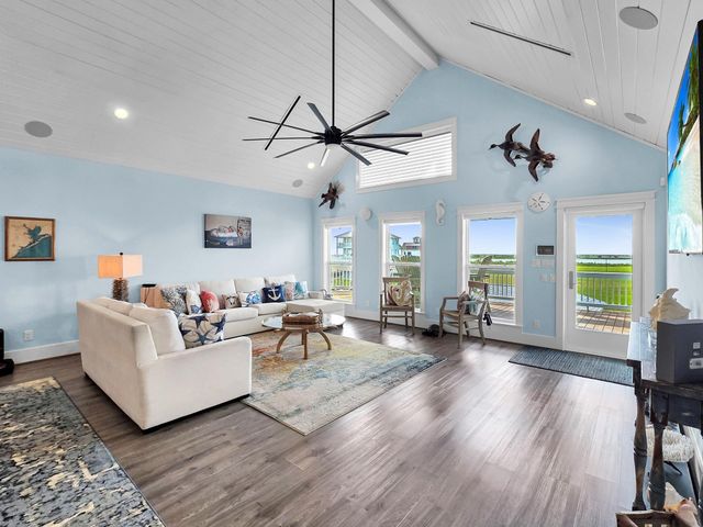 2005 & 2009 Laguna Harbor Cove Boulevard, Port Bolivar, TX 77650