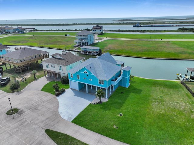 2005 & 2009 Laguna Harbor Cove Boulevard, Port Bolivar, TX 77650