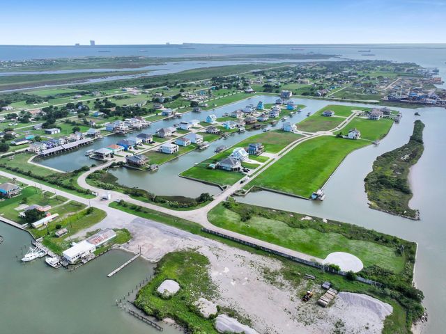 2005 & 2009 Laguna Harbor Cove Boulevard, Port Bolivar, TX 77650