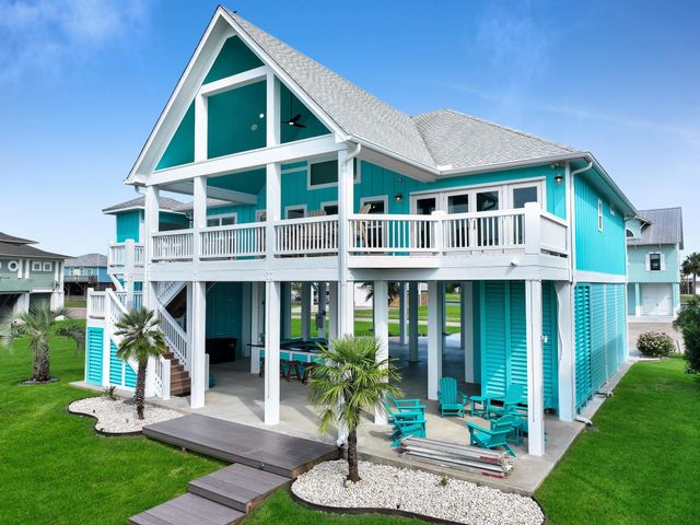 2005 & 2009 Laguna Harbor Cove Boulevard, Port Bolivar, TX 77650