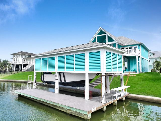 2005 & 2009 Laguna Harbor Cove Boulevard, Port Bolivar, TX 77650