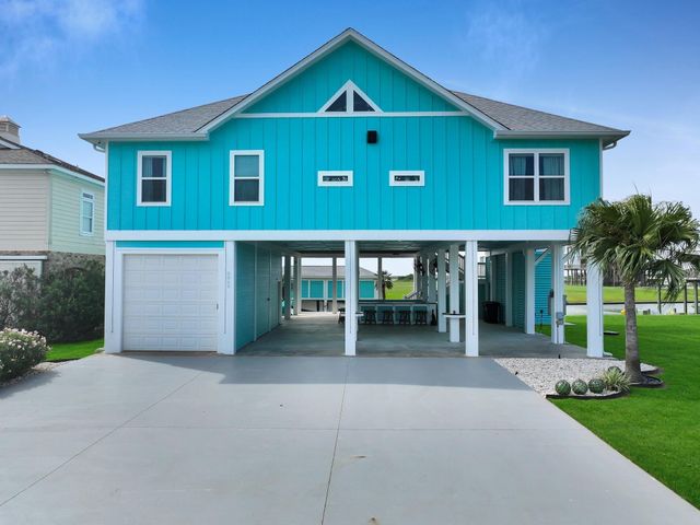 2005 & 2009 Laguna Harbor Cove Boulevard, Port Bolivar, TX 77650
