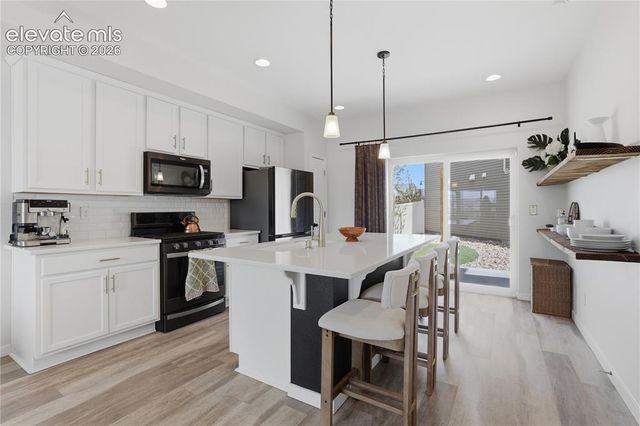 6008 Ashmore Lane, Colorado Springs, CO 80927