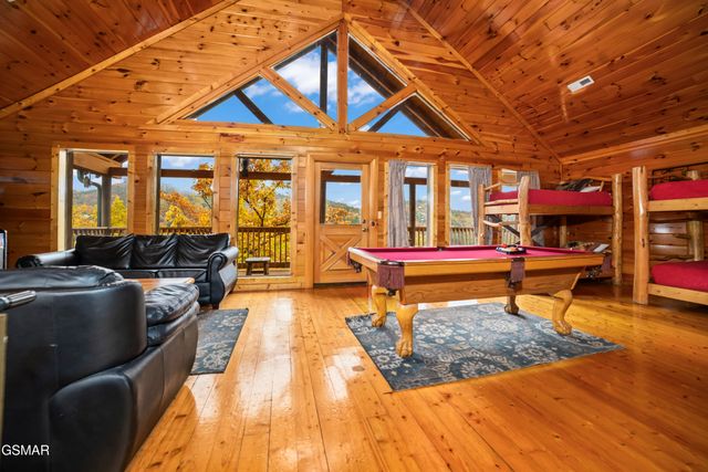 1447 Eagle Cloud Way, Sevierville, TN 37862