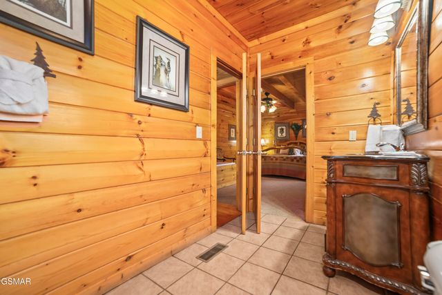 1447 Eagle Cloud Way, Sevierville, TN 37862