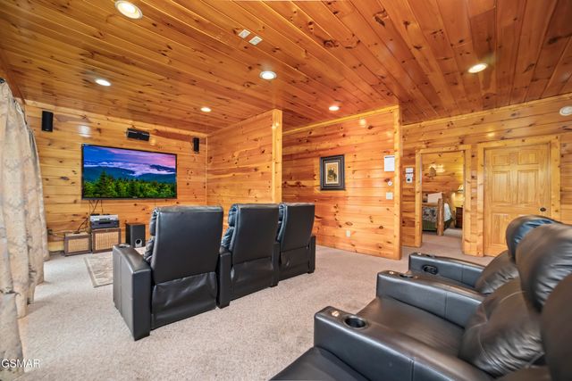 1447 Eagle Cloud Way, Sevierville, TN 37862