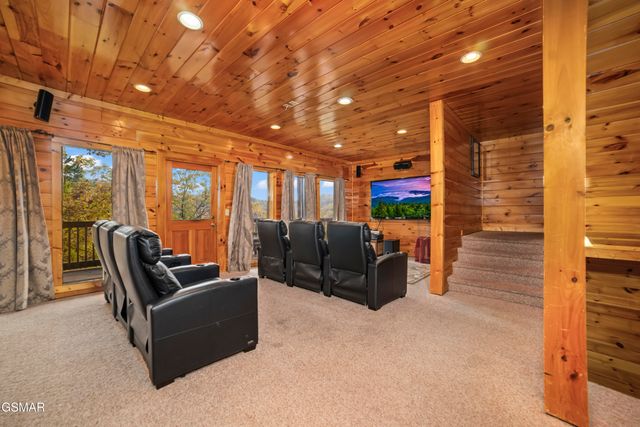 1447 Eagle Cloud Way, Sevierville, TN 37862