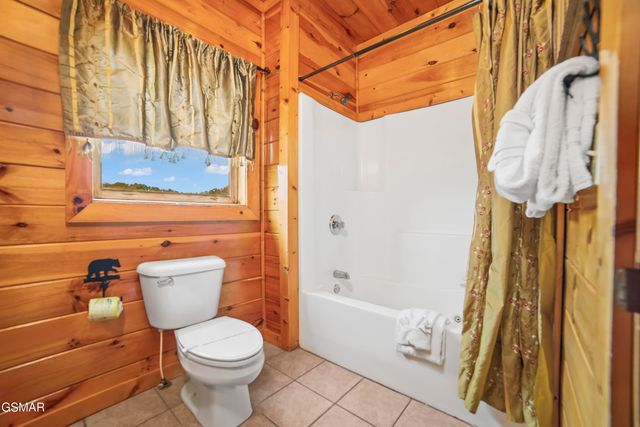 1447 Eagle Cloud Way, Sevierville, TN 37862