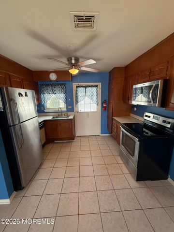 87C Dorchester Drive 1003, Lakewood, NJ 08701