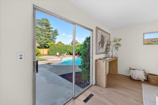 19798 Colby Court, Saratoga, CA 95070