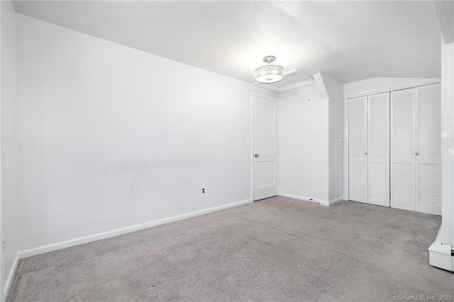 15 Duncanson Street, Stamford, CT 06905