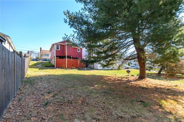 15 Duncanson Street, Stamford, CT 06905