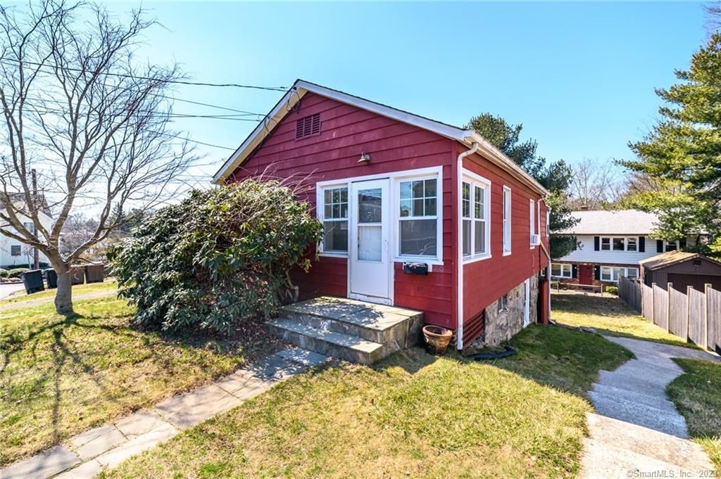 15 Duncanson Street, Stamford, CT 06905