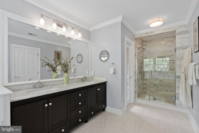 7032 WILSON LN, Bethesda, MD 20817