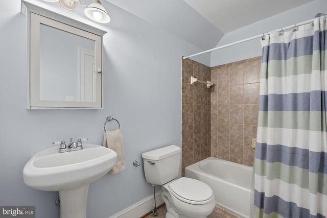 7032 WILSON LN, Bethesda, MD 20817