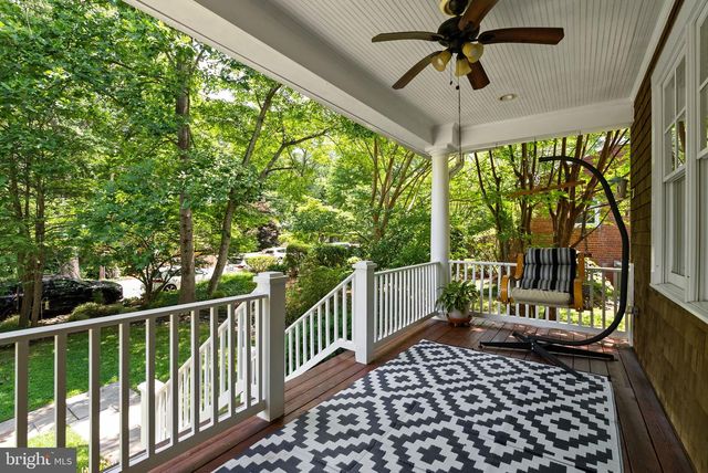 7032 WILSON LN, Bethesda, MD 20817
