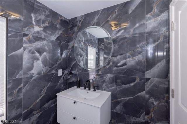 287 Atlantic Dr, Parsippany-troy Hills Twp., NJ 07054