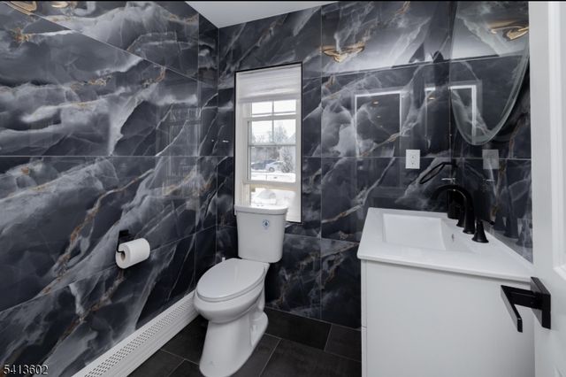 287 Atlantic Dr, Parsippany-troy Hills Twp., NJ 07054