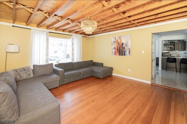 287 Atlantic Dr, Parsippany-troy Hills Twp., NJ 07054