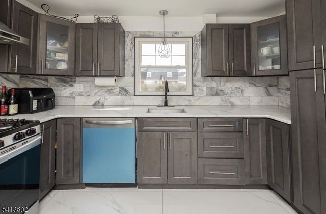 287 Atlantic Dr, Parsippany-troy Hills Twp., NJ 07054